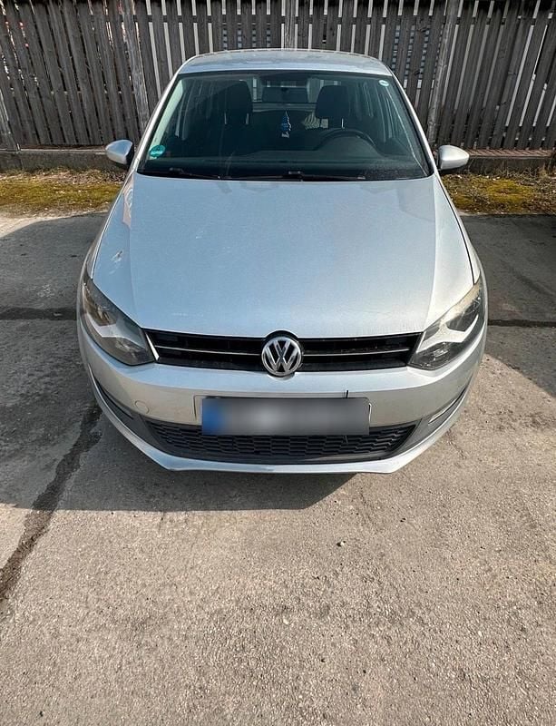 Gebraucht VW Polo 69 PS (50 kW) 2010 Silber Kleinwagen