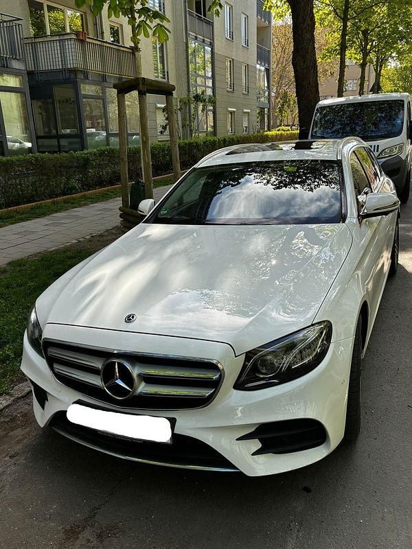 Gebraucht Mercedes E400 AMG line 333 PS (244 kW) 2017 Weiß Kombi