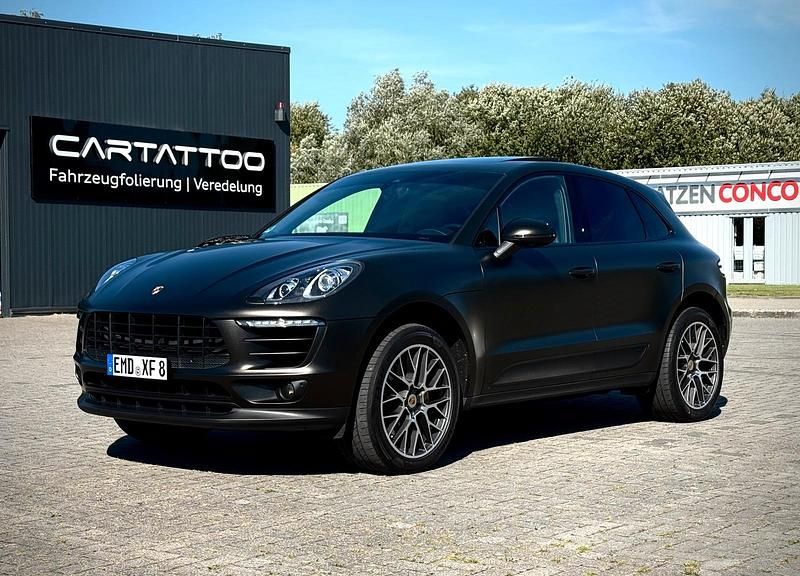Schwarz Gebraucht 2018 Porsche Macan S SUV | 43.490 € - Bild 1/4
