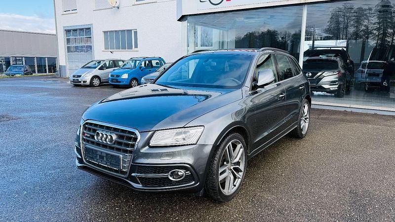 Grau Gebraucht 2017 Audi SQ5 Competition SUV | 24.990 € (Fairer Preis) - Bild 1/4