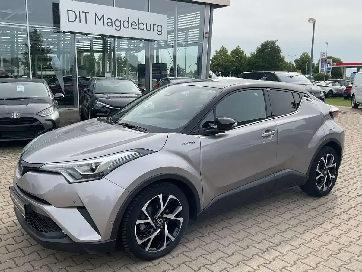 Gebraucht Toyota C-HR Plus 122 PS (89 kW) 2017 Metalstreamgrau metallic / dach schwarz SUV