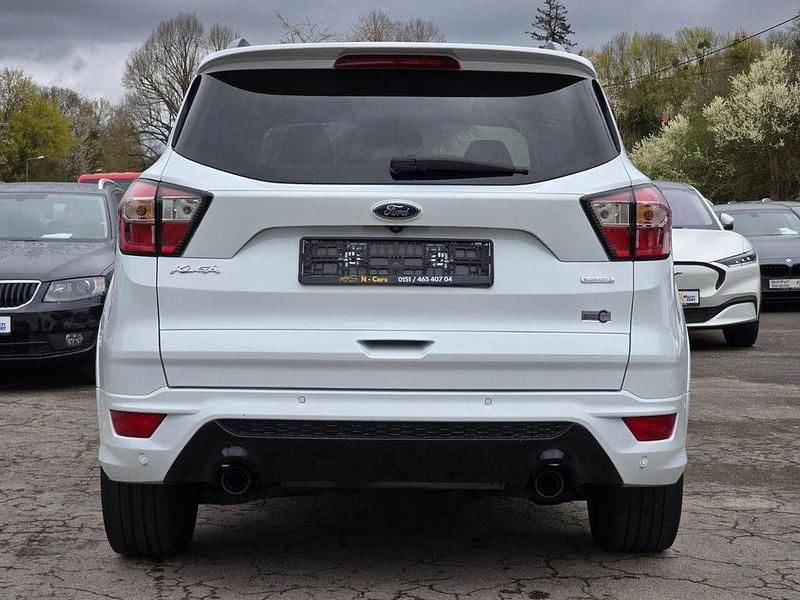 Gebraucht Ford Kuga ST-Line 150 PS (110 kW) 2019 Weiß SUV