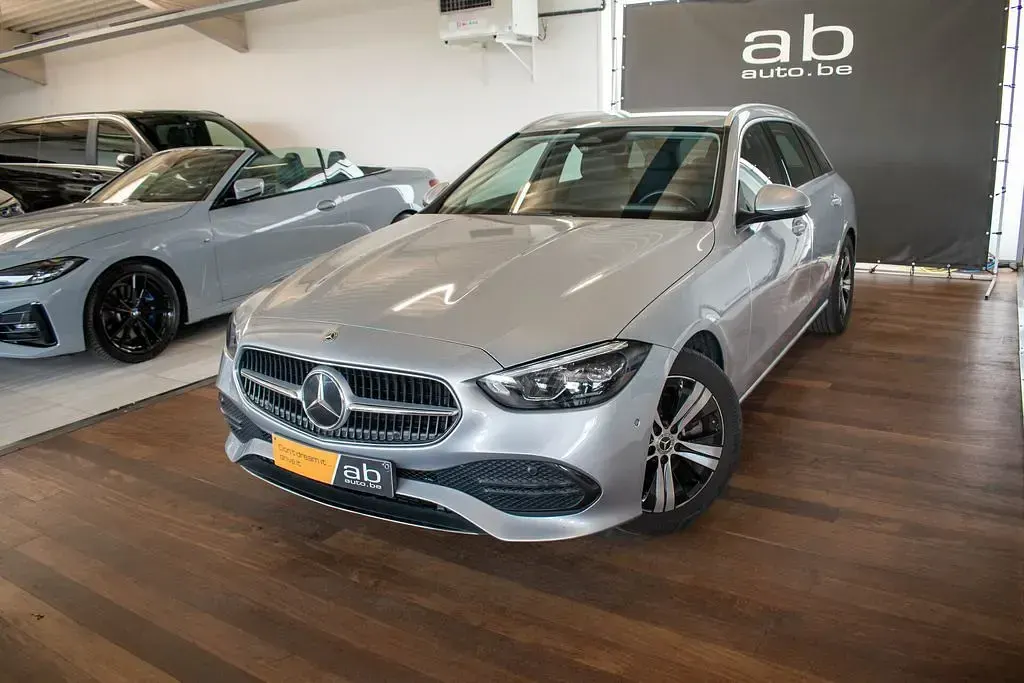 Gebraucht Mercedes C220 200 PS (147 kW) 2022 Silber Kombi