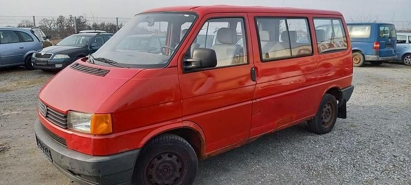 Second-hand VW T4 68 CP (50 kW) 1995 Roșu Van