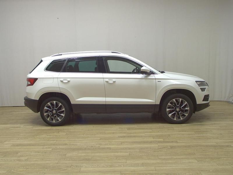 Weiss Gebraucht 2021 Skoda Karoq Drive SUV | 17.480 € (Superpreis) - Bild 1/4