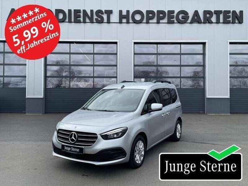 Helvinsilber Gebraucht 2024 Mercedes T180 Progressive Van / Kleinbus | 32.880 € (Teuer) - Bild 1/4