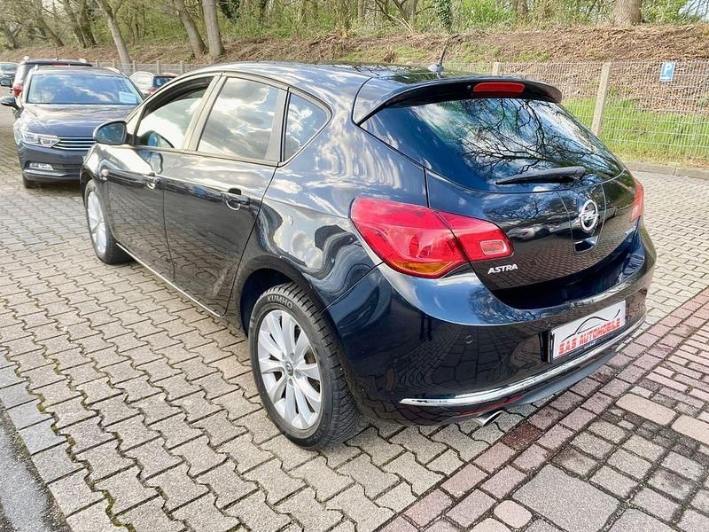 Gebraucht Opel Astra Active 170 PS (125 kW) 2013 Schwarz Limousine