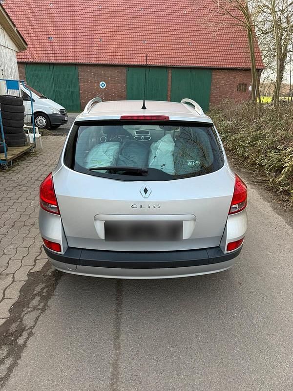 Gebraucht Renault Clio GrandTour 101 PS (74 kW) 2007 Silber Kombi