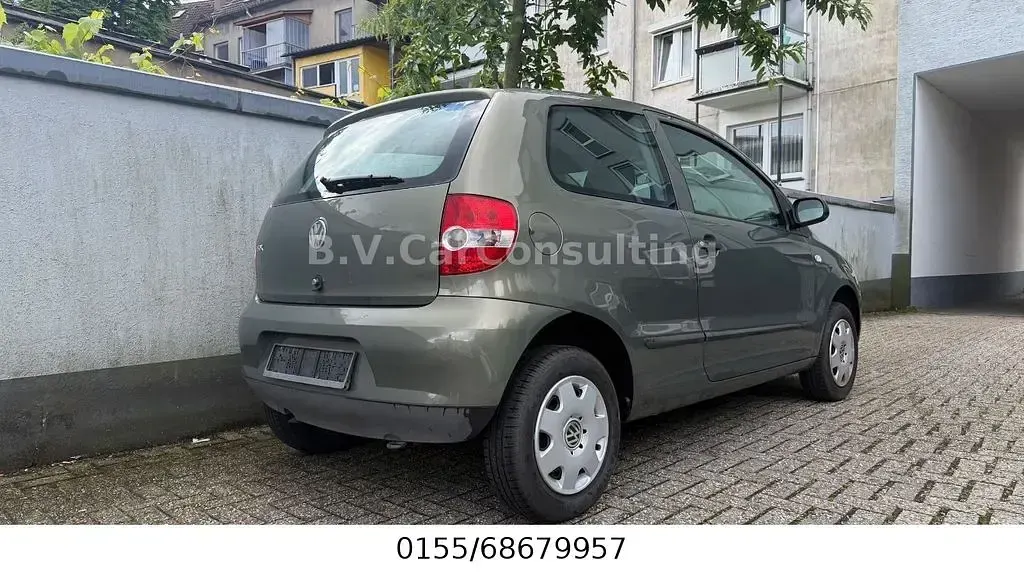 Gebraucht VW Fox Basis 54 PS (39 kW) 2006 Grün Kleinwagen