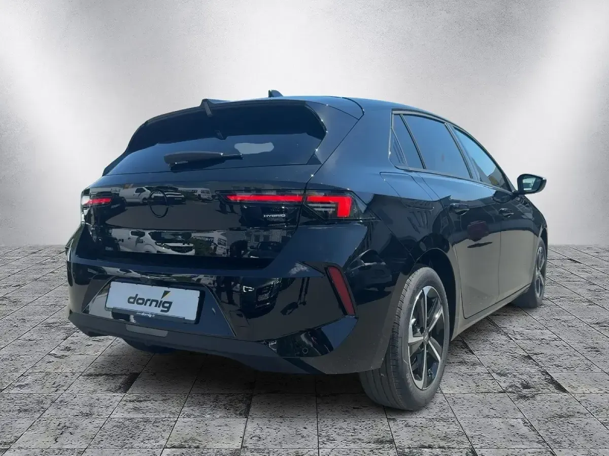Gebraucht Opel Astra Edition 145 PS (106 kW) 2026 Karbon schwarz metallic Limousine
