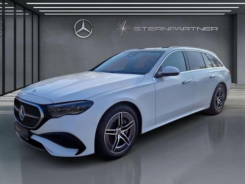 Gebraucht Mercedes E300 AMG 313 PS (230 kW) 2025 Weiß Limousine