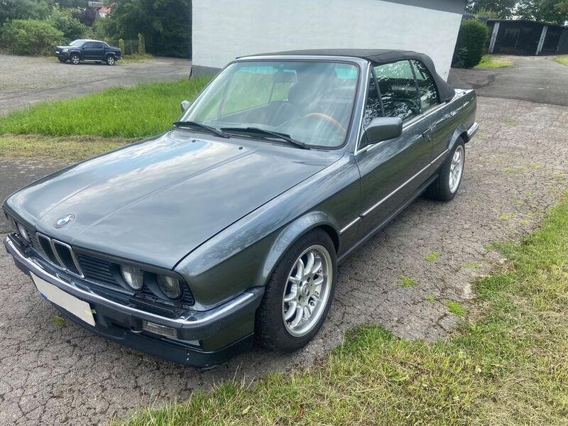Blau Gebraucht 1989 BMW 320 Cabriolet Performance Cabrio | 15.000 € - Bild 1/4