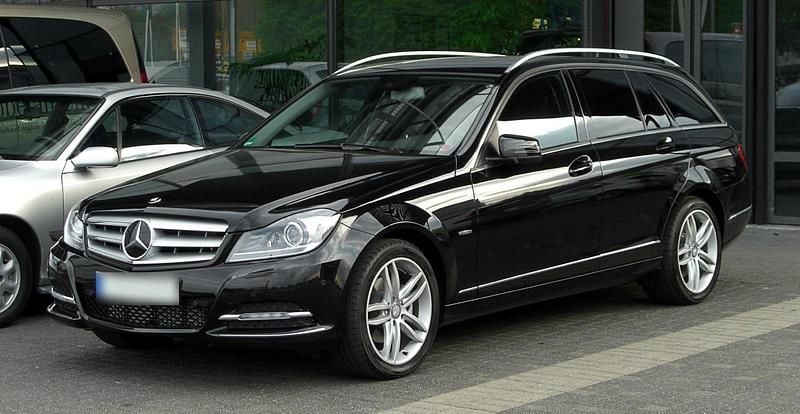 Gebraucht Mercedes C180 152 PS (111 kW) 2011 Schwarz Kombi