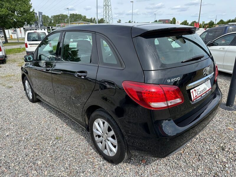 Gebraucht Mercedes B200 136 PS (100 kW) 2014 Schwarz Van / Kleinbus