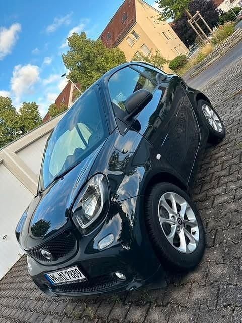 Schwarz Gebraucht 2018 Smart ForTwo Coupé Coupé | 11.300 € (Guter Preis) - Bild 1/4