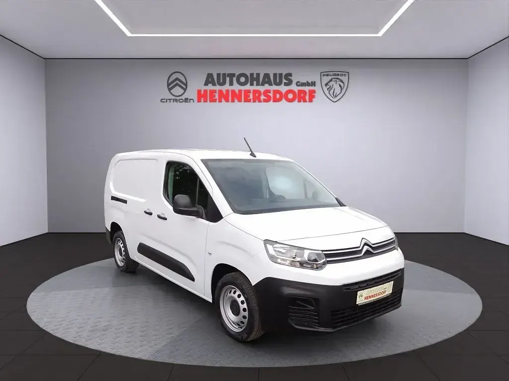 Gebraucht Citroën Berlingo 102 PS (75 kW) 2024 Weiß Van / Kleinbus
