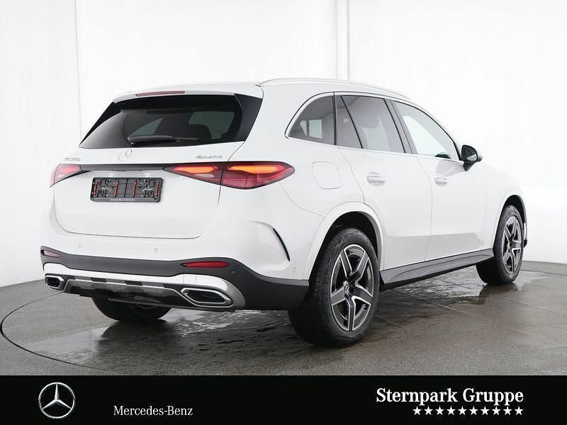 Gebraucht Mercedes GLC300e AMG 313 PS (230 kW) 2024 Manufaktur lack manufaktur opa SUV