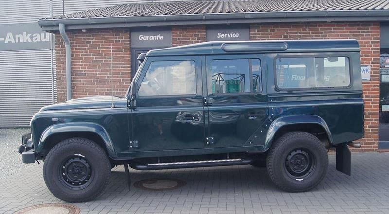 Gebraucht Land Rover Defender 122 PS (89 kW) 2014 Grün Kombi