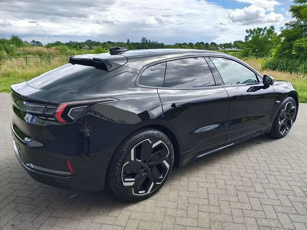 Gebraucht Zeekr 001 Performance AWD 400 kW (544 PS) 2024 Schwarz Kleinwagen