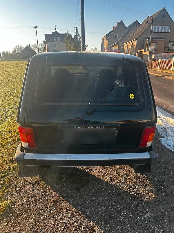 Gebraucht Lada Taiga 83 PS (61 kW) 2015 SUV