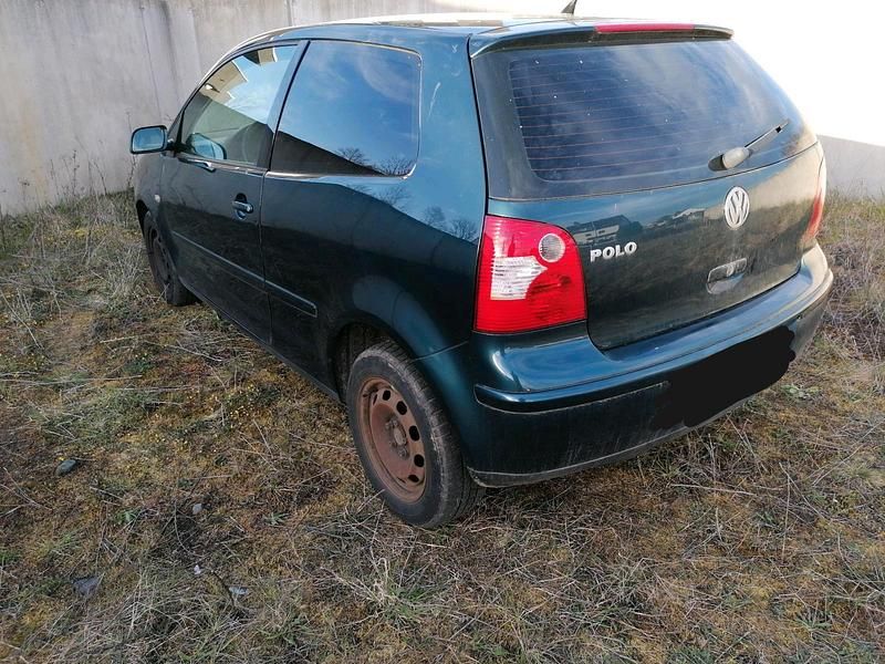 Second-hand VW Polo 54 CP (39 kW) 2003 Verde Hatchback