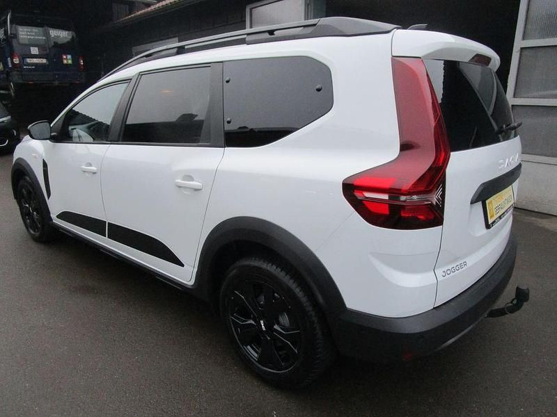 Gebraucht Dacia Jogger Extreme 110 PS (80 kW) 2023 Weiß Van / Kleinbus