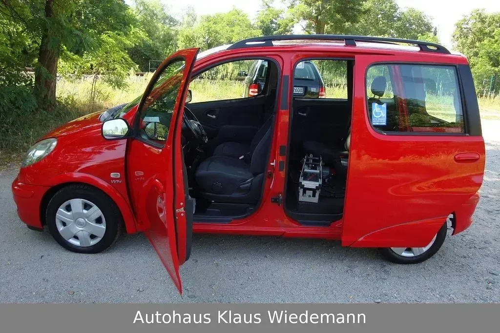 Gebraucht Toyota Yaris Verso Sol 84 PS (61 kW) 2004 Rot Van / Kleinbus