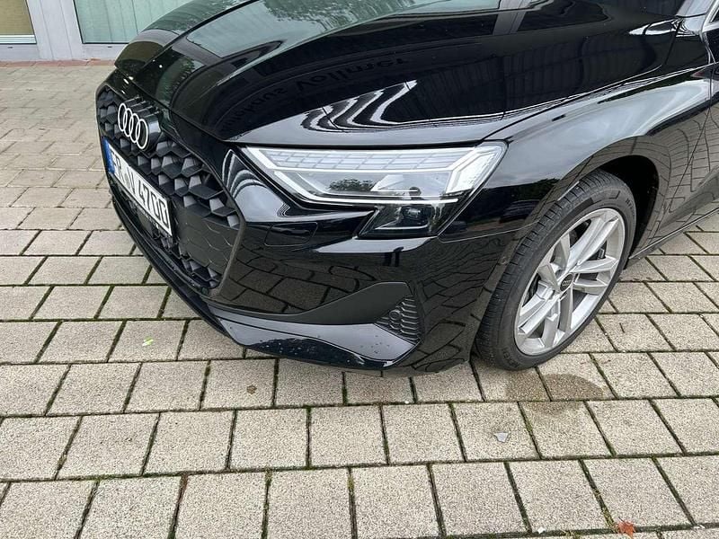 Gebraucht Audi A3 150 PS (110 kW) 2024 Brillantschwarz Limousine