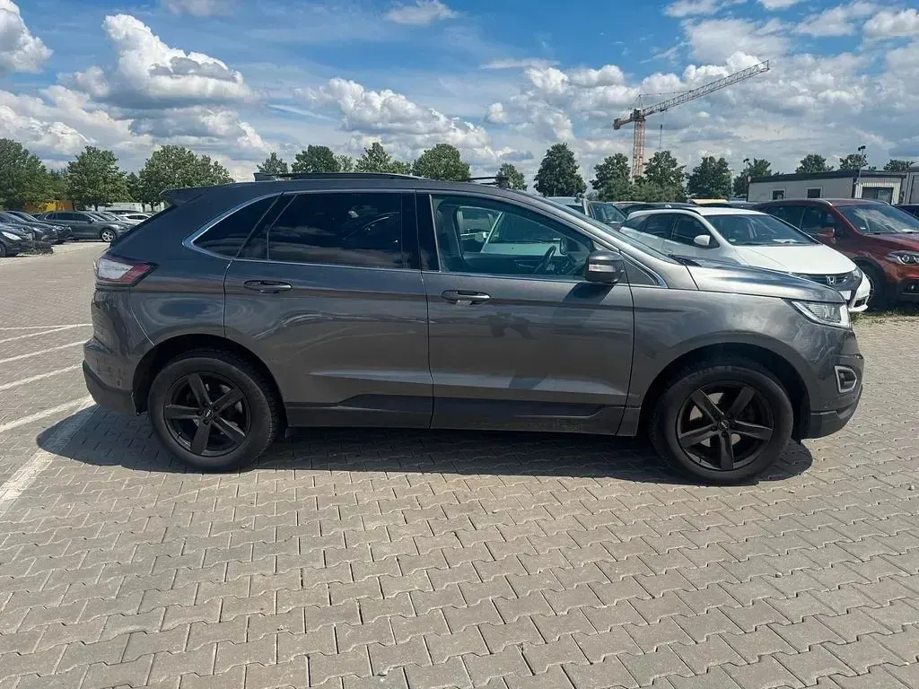 Gebraucht Ford Edge Titanium 211 PS (155 kW) 2017 Grau SUV