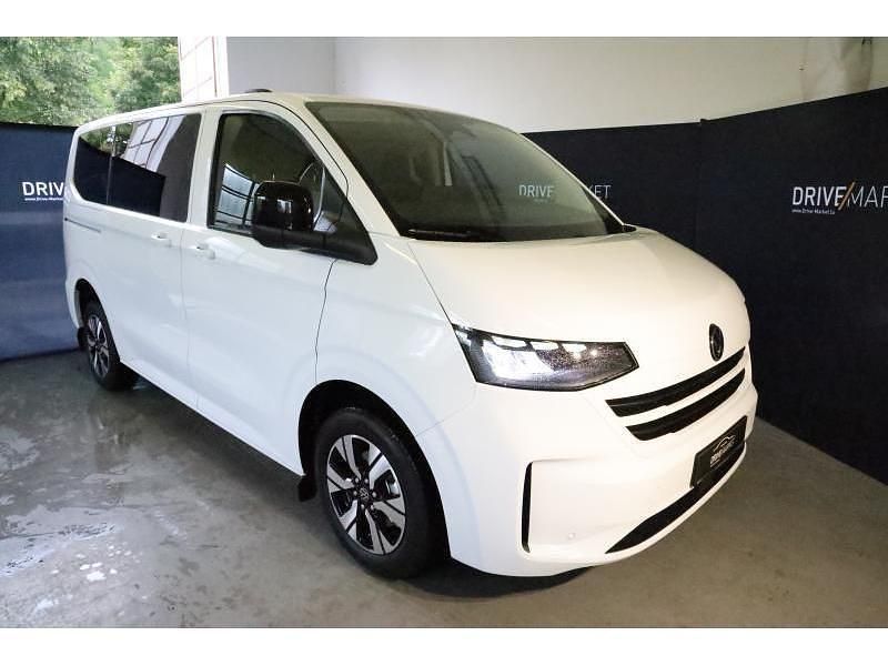 Gebraucht VW T7 Life 150 PS (110 kW) 2025 Weiß Van