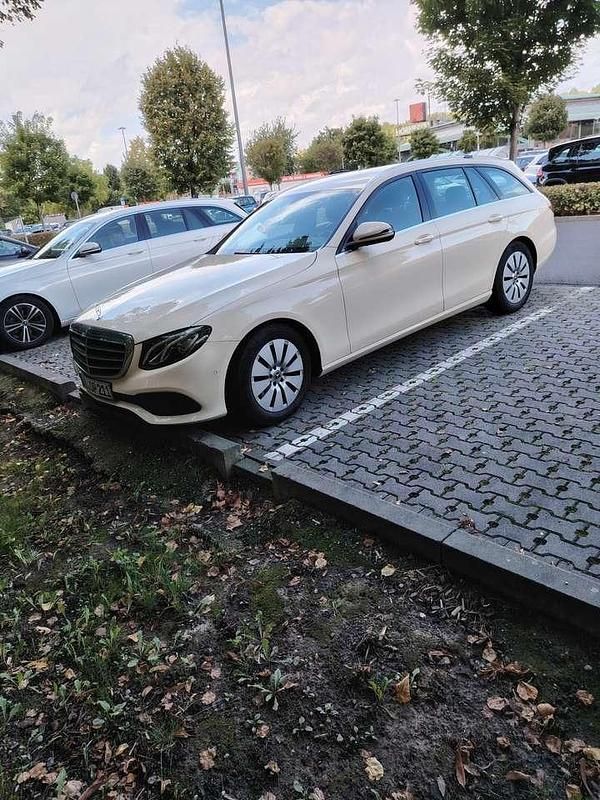 Gebraucht Mercedes E200 160 PS (117 kW) 2019 Kombi