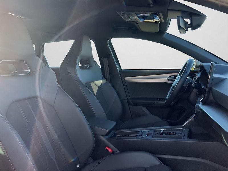 Gebraucht Cupra Leon VZ 310 PS (228 kW) 2024 Magnetic grau metallic (metallic) Limousine