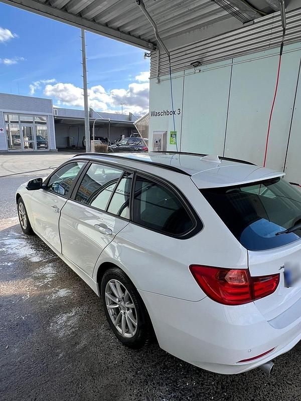 Gebraucht BMW 320 184 PS (135 kW) 2014 Weiß Kombi