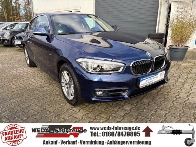 Mediterranblau metallic Gebraucht 2018 BMW 118 Sport Line Kleinwagen | 12.999 € (Fairer Preis) - Bild 1/4