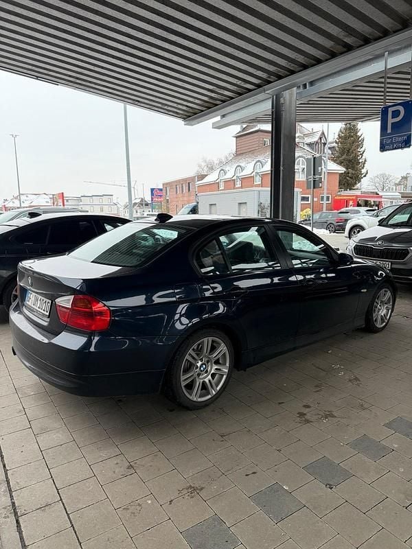 Gelb Gebraucht 2007 BMW 320 M Sport Limousine | 3.950 € (Superpreis) - Bild 1/4