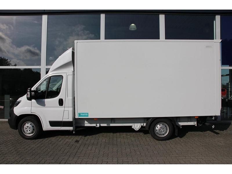 Gebraucht Peugeot Boxer 165 PS (121 kW) 2023 Weiß Van