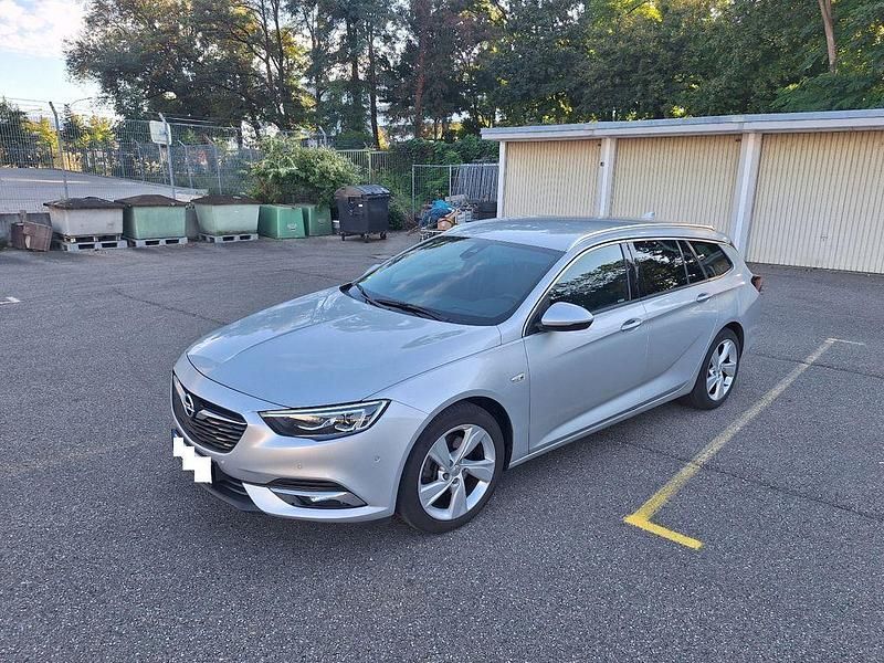 Silber Gebraucht 2018 Opel Insignia Executive Kombi | 15.800 € (Guter Preis) - Bild 1/4