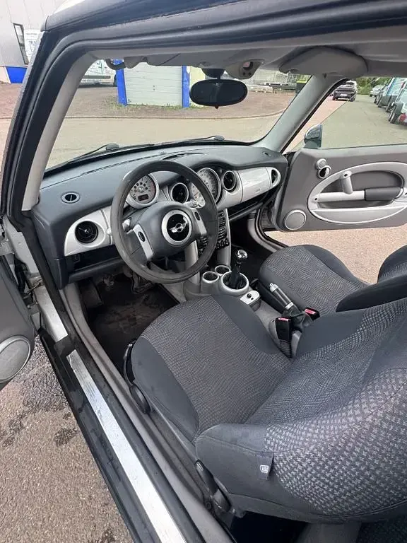 Gebraucht Mini Cooper 116 PS (85 kW) 2001 Silber Kleinwagen