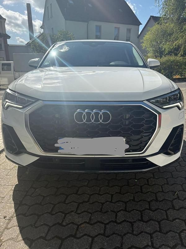 Weiß Gebraucht 2022 Audi Q3 Sportback Business SUV | 31.000 € (Superpreis) - Bild 1/4