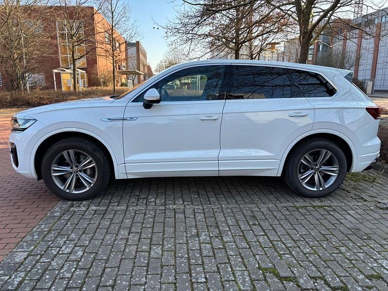 Gebraucht VW Touareg R-line 231 PS (169 kW) 2021 Weiß SUV