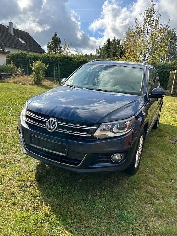 Blau Gebraucht 2014 VW Tiguan Sportline SUV | 10.999 € (Superpreis) - Bild 1/4