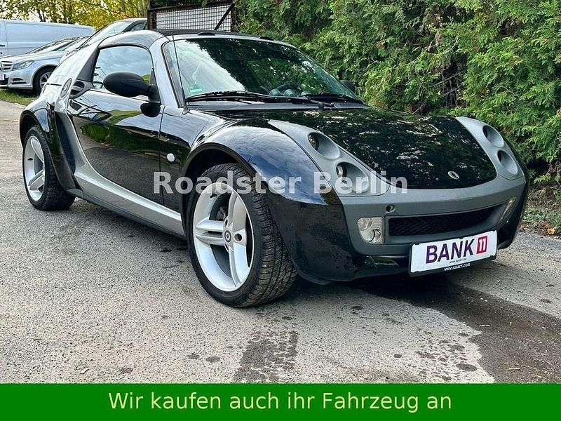 Schwarz Gebraucht 2003 Smart Roadster Cabrio | 7.700 € (Teuer) - Bild 1/4