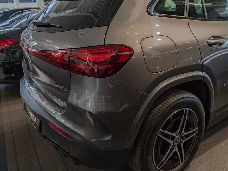 Gebraucht Mercedes EQA350 AMG 214 kW (292 PS) 2024 Grau metalliclack mountaingrau SUV