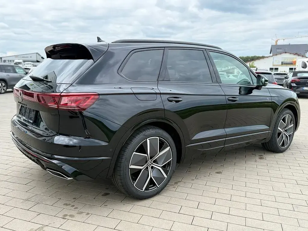 Neu VW Touareg Edition 286 PS (210 kW) 2026 Schwarz SUV