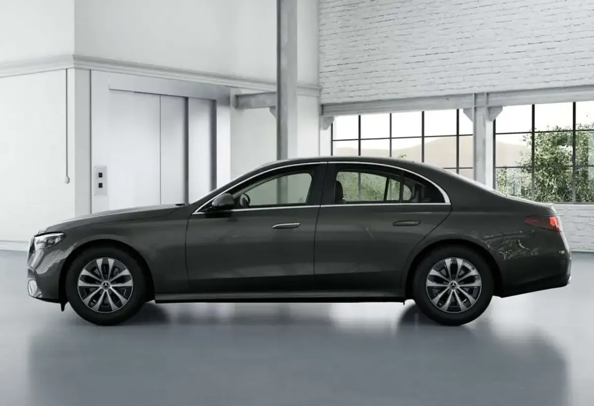 Gebraucht Mercedes E220 Avantgarde 197 PS (144 kW) 2025 Grau metalliclack graphitgrau Limousine