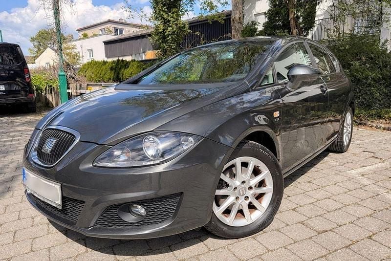 Second-hand Seat Leon Style 125 CP (91 kW) 2011 Gri Hatchback