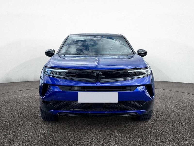 Neu Opel Mokka 131 PS (96 kW) 2025 Kontrast grau SUV