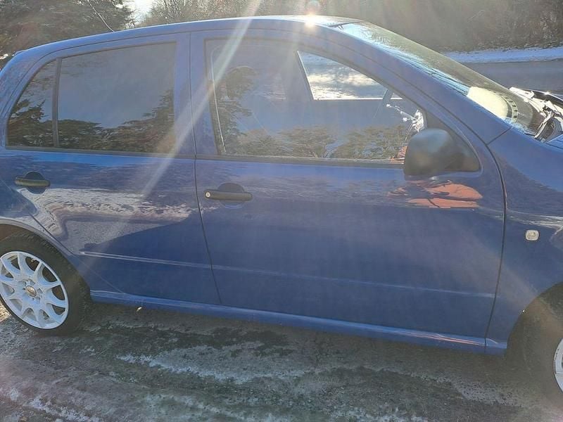 Gebraucht Skoda Fabia 75 PS (55 kW) 2003 Blau Limousine