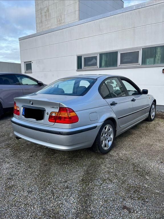 Gebraucht BMW 318 143 PS (105 kW) 2002 Silber Limousine