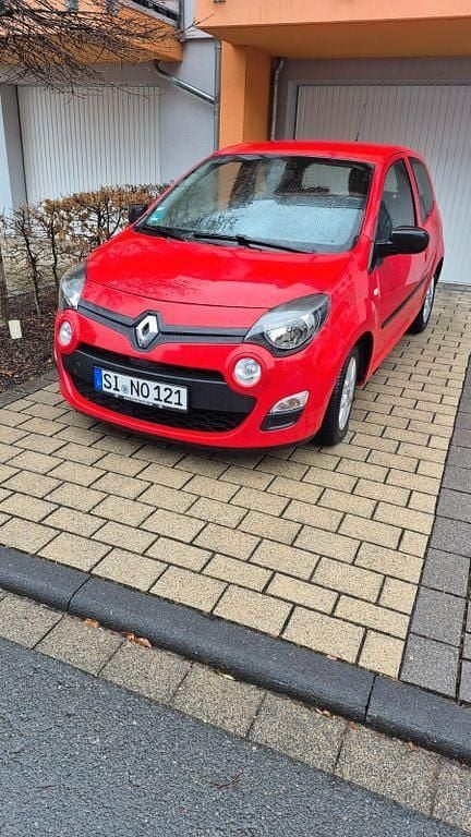 Gebraucht Renault Twingo Initiale Paris 75 PS (55 kW) 2014 Rot Kleinwagen